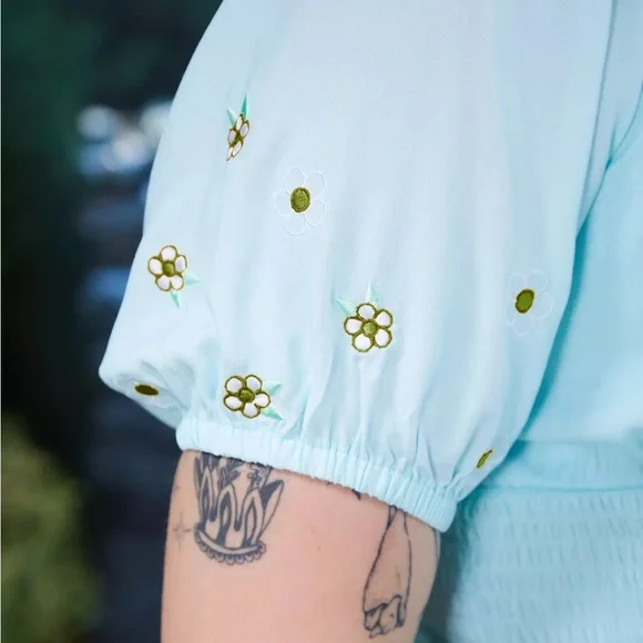 Adventure Time Characters Floral Plus Size Smock Dress‎ - BoxLunch Exclusive - Picture 5 of 5